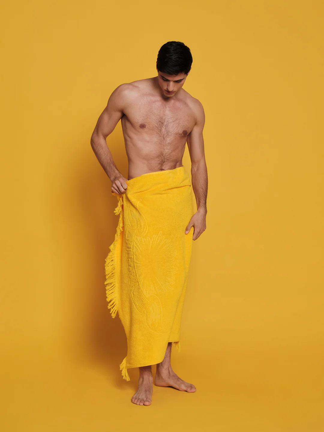 SUPER YELLOW MONOCHROME BEACH TOWEL - Image 6