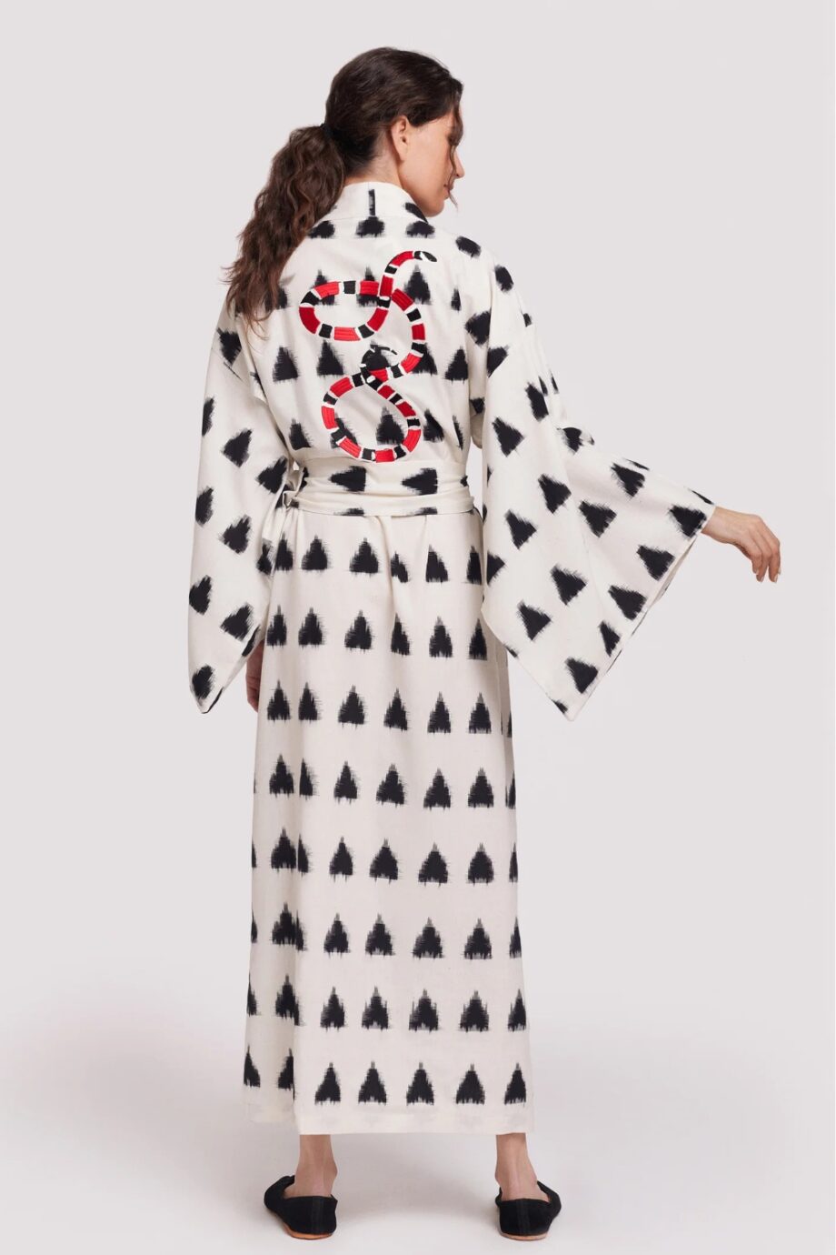 WHITE SAVANNAH KIMONO